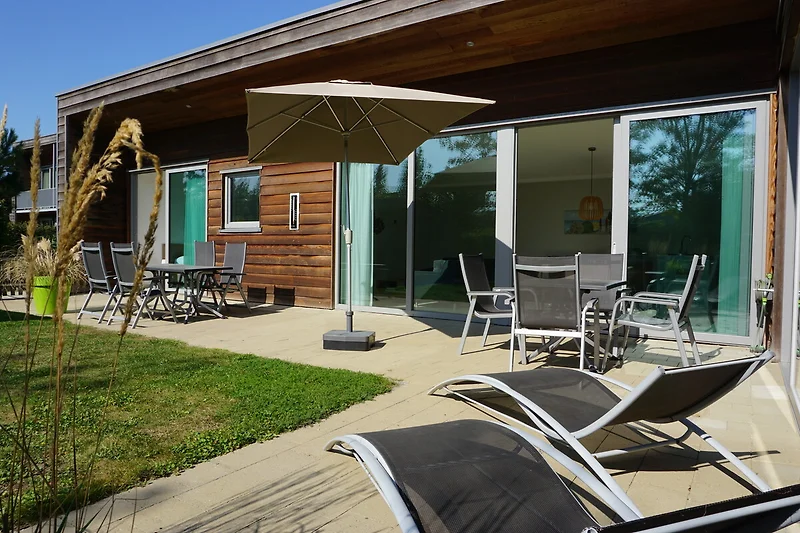 Terras met tuinmeubelen