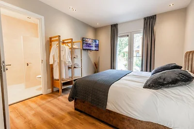 Veluwe Villa mit Innenpool & Wellness | 12 Pe...