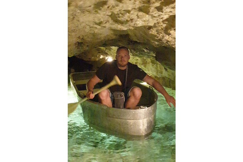 Beim Besuch der Höhlen in Tapolca ist eine Bootsfahrt inklusive.