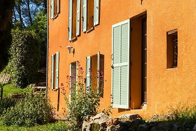 Charmantes Ferienhaus mit Pool und herrlichem Blick bei Draguignan