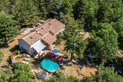 Ferienhaus für 8 Personen mit Pool in naturschönen Umgebungen auf dem Col de Vence