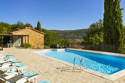 Charmantes Ferienhaus mit Pool und herrlichem Blick bei Draguignan