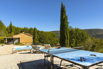 Charmantes Ferienhaus mit Pool und herrlichem Blick bei Draguignan