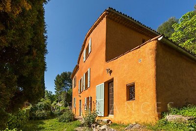 Charmantes Ferienhaus mit Pool und herrlichem Blick bei Draguignan