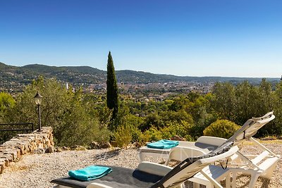 Charmantes Ferienhaus mit Pool und herrlichem Blick bei Draguignan