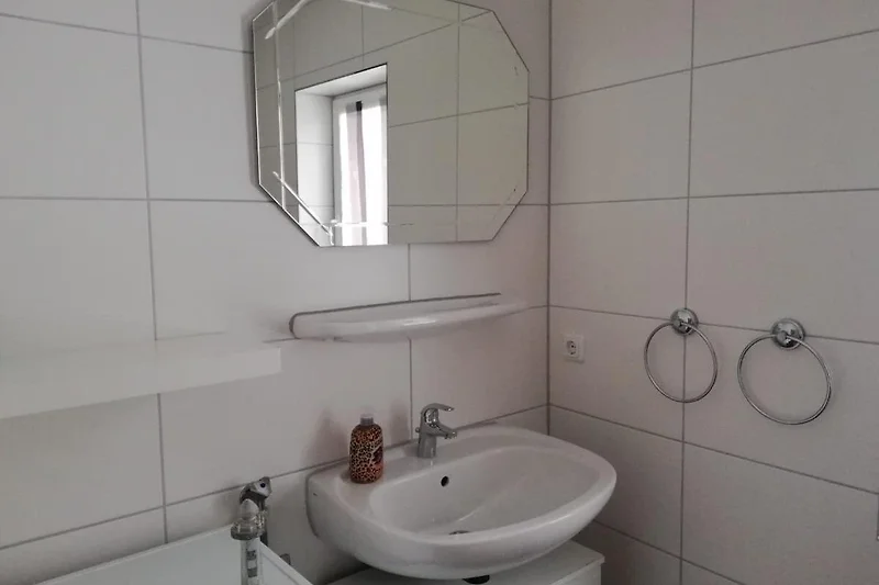 Bad mit Dusche