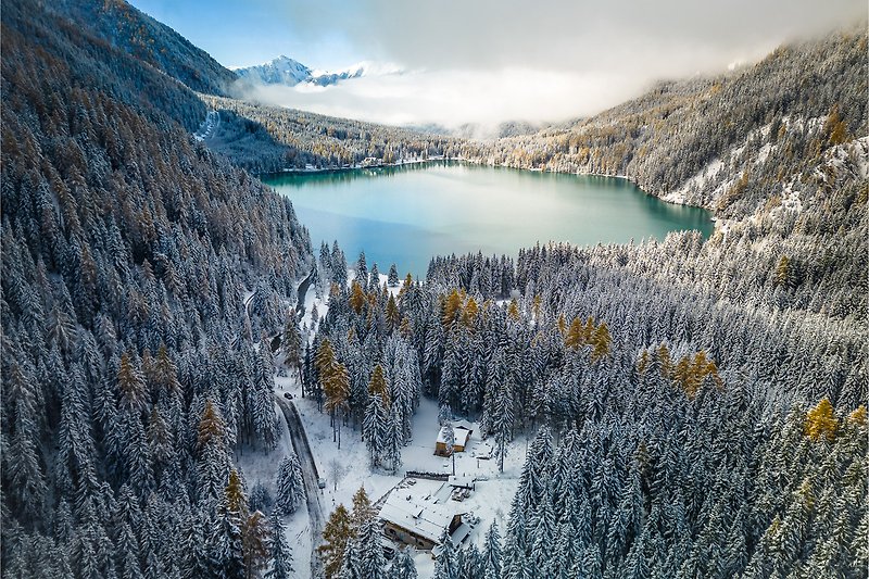Direkt am Antholzer See in Südtirol