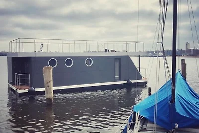 Hausboot Aurora Lübeck