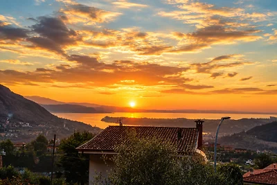 Villa Isedo con vista Lago di Garda
