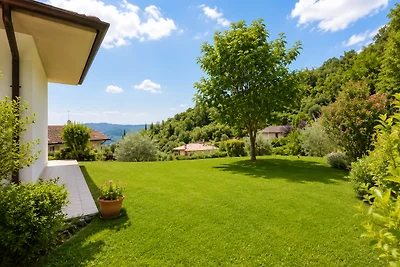 Villa Isedo con vista Lago di Garda