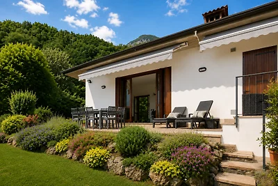 Villa Isedo con vista Lago di Garda