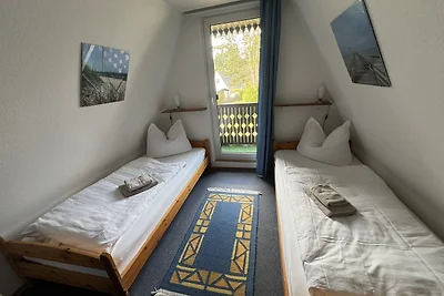 Ostseeferienhaus im Küstenwald