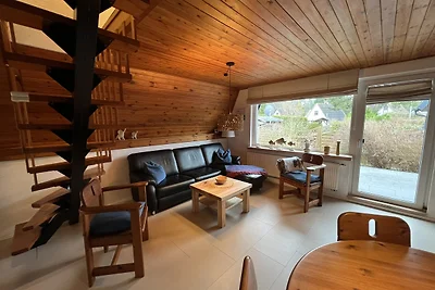 Ostseeferienhaus im Küstenwald