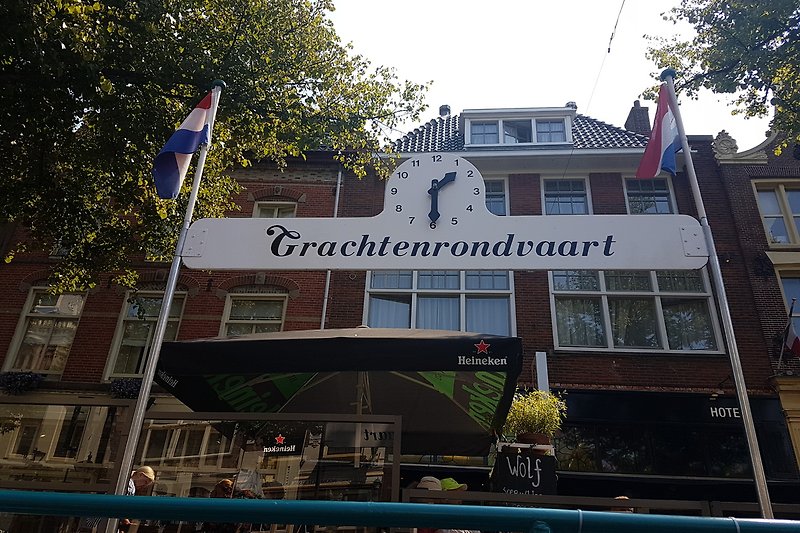 Grachtenrundfahrt in Alkmaar, nur eine halbe Stunde entfernt