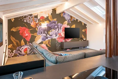 612A Blumen Apartment