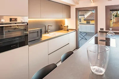 612A Blumen Apartment