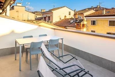 612A Blumen Apartment