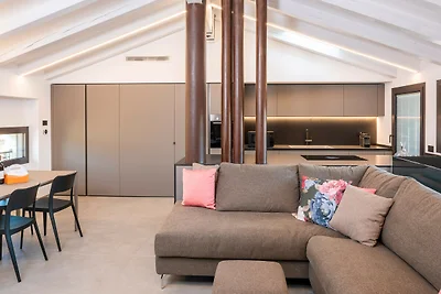 612A Blumen Apartment
