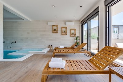 Terra Maiorum*****Luxury pool Villa