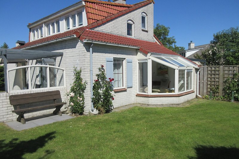 Bungalow "Paal 493" mit Wintergarten - Sonne von allen Seiten