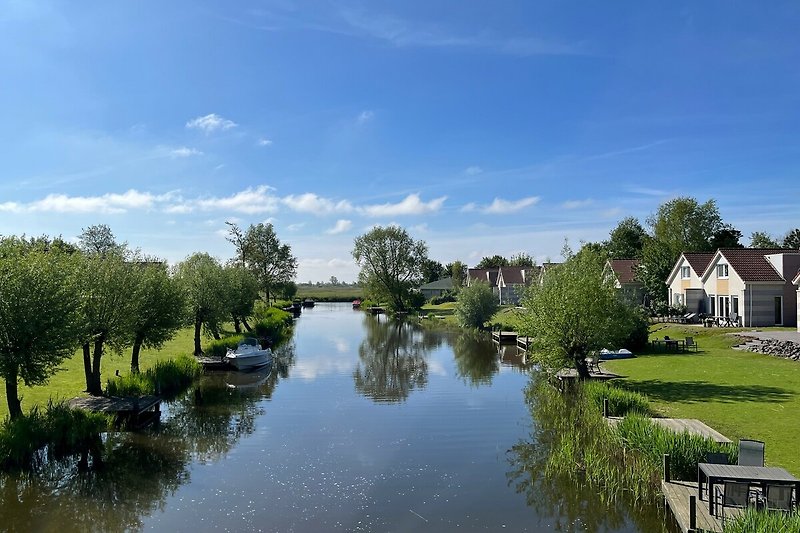 Blick von der Brücke - erste Haus rechts im Bild