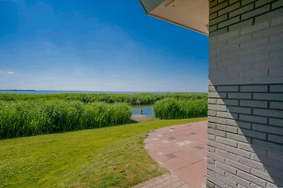 Ferienhaus "The waterfront cottage"