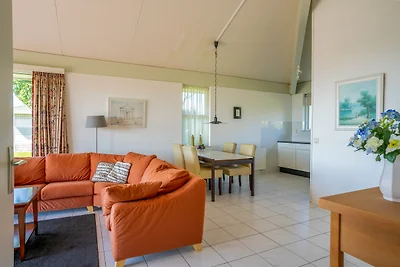 Ferienhaus "The waterfront cottage"