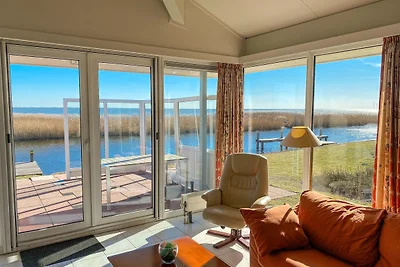 Ferienhaus "The waterfront cottage"