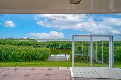 Ferienhaus "The waterfront cottage"