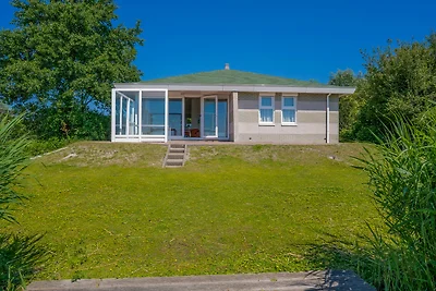 Ferienhaus "The waterfront cottage"