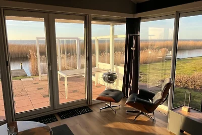 Ferienhaus "The waterfront cottage"