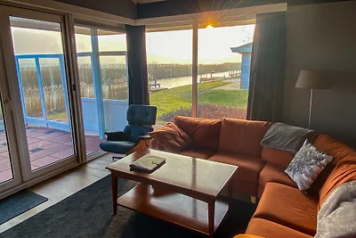 Ferienhaus "The waterfront cottage"