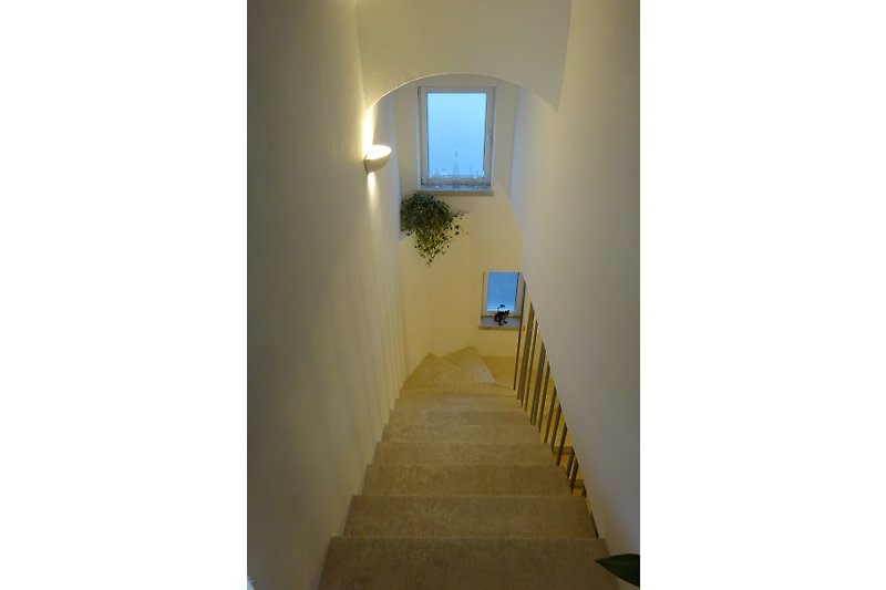 Le scale di accesso alla casa