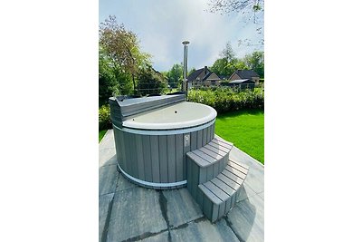 Boshuis 'De Groene Specht' met hottub