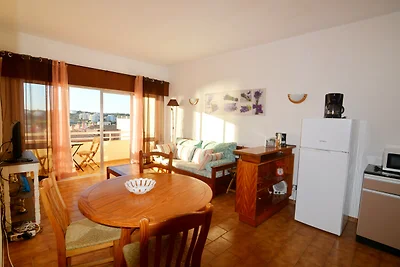 3 Castelos Sea View Balcony Flat