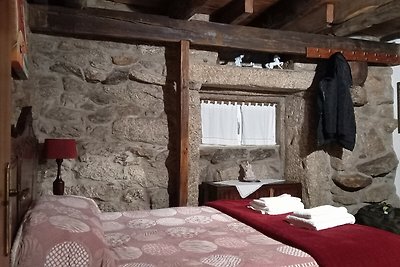 Peneda Gerês Stone House-Paradise Lake View