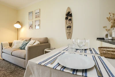 Charming Flat 10 min Walk Beach Olhos Agua