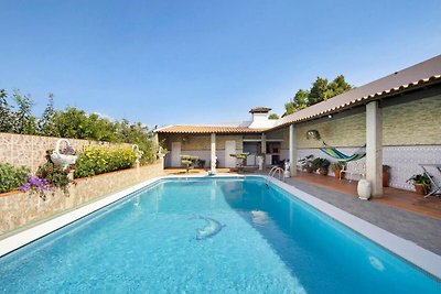 Private Pool Villa 20min by Porto