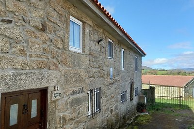 Peneda Gerês Stone House-Paradise Lake View