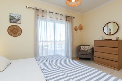 Charming Flat 10 min Walk Beach Olhos Agua