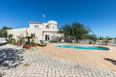 Looking to Landscape Sea View Private Pool...