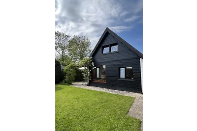 Gemütliches Ferienhaus mit Garten