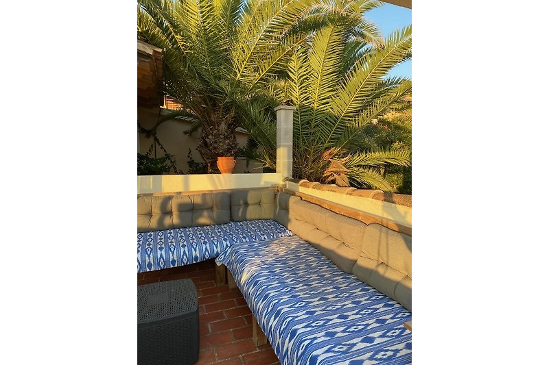 Lounge roof terrace, also usable as 2 sun loungers 80*200
