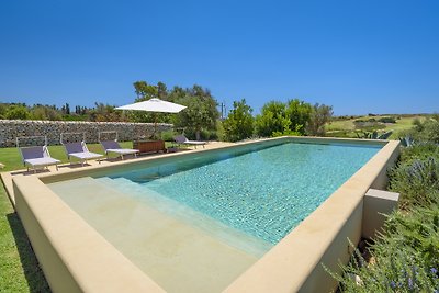 Psyké, villa with pool and view