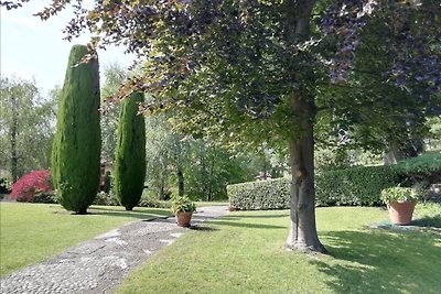 Villa in Residenz mit Schwimmbad am