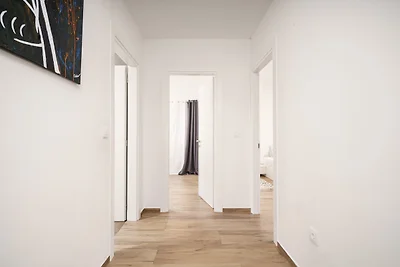 „Moderne und geräumige Wohnung“