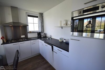 VZ1073 Detached holiday home in...