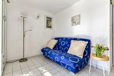 Ferienohnung mit Sonnenterrasse, traumhafter Blick aufs Meer direkt am Strand, bis 4 Pers., Anlage mit Pool, WI-FI kostenlos, Parkplatz
