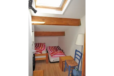Ferienohnung mit Sonnenterrasse, traumhafter Blick aufs Meer direkt am Strand, bis 4 Pers., Anlage mit Pool, WI-FI kostenlos, Parkplatz
