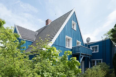 Blaues Schwalbenhaus Prerow